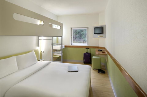 Ibis Budget Canberra - Australia Accommodation 4