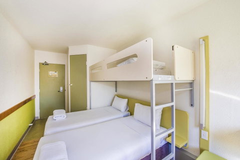 Ibis Budget Canberra - Australia Accommodation 18