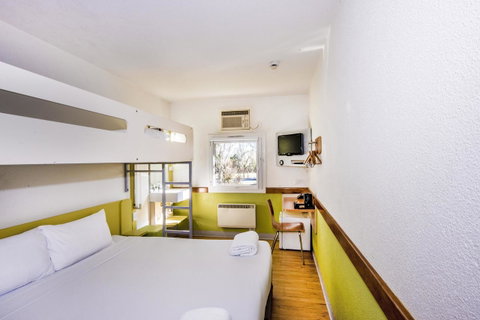 Ibis Budget Canberra - Australia Accommodation 17