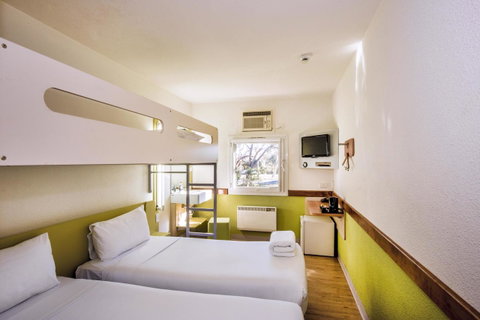 Ibis Budget Canberra - Australia Accommodation 16