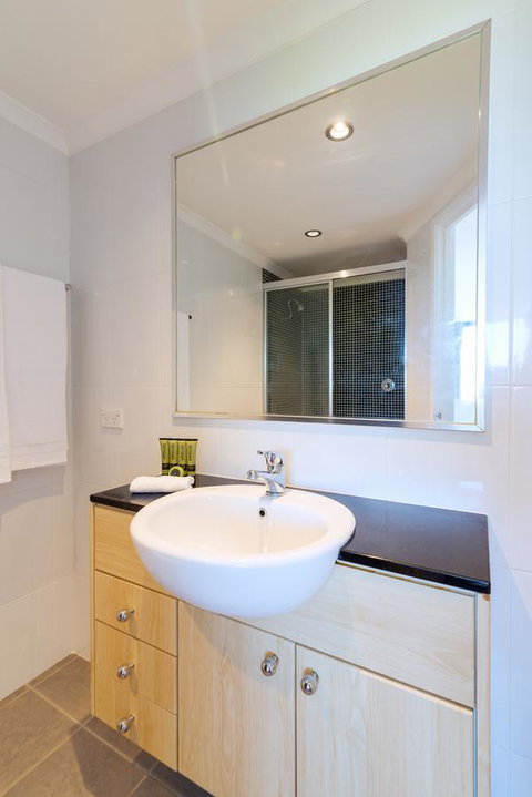 ALLARA CANBERRA - Australia Accommodation 13