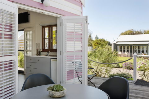 Beach Huts Middleton - Australia Accommodation 23