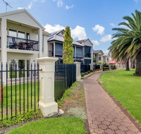 Port Adelaide Harbourside House - Australia Accommodation