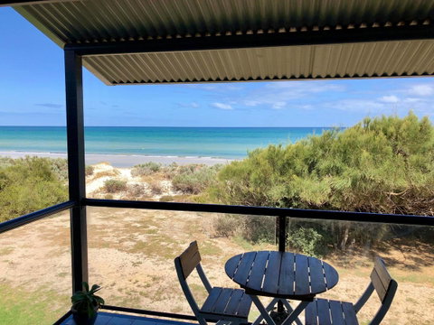 Blissful Beachfront Beachouse - Australia Accommodation 16