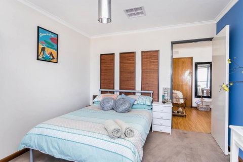 Blissful Beachfront Beachouse - Australia Accommodation 12