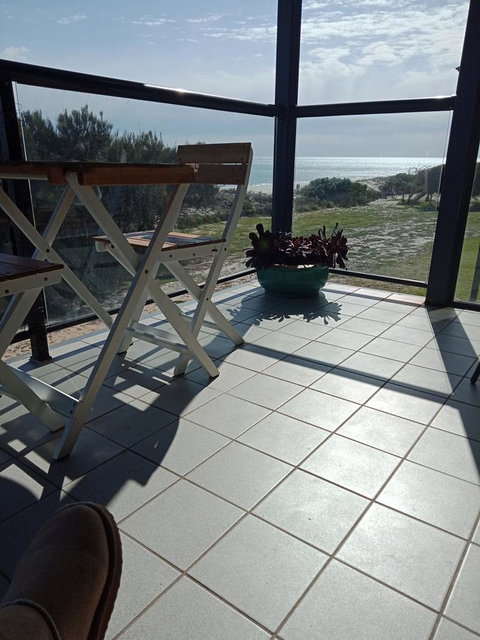 Blissful Beachfront Beachouse - Australia Accommodation 15