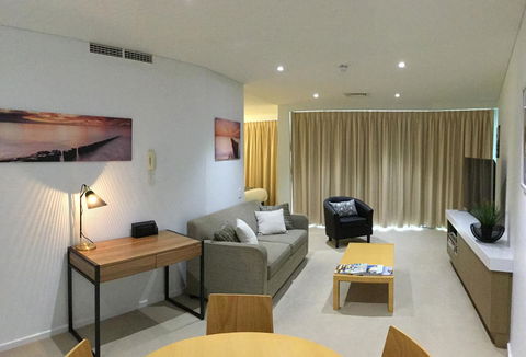 Wallaroo Marina Waterfront Luxe Apartment - Australia Accommodation 5