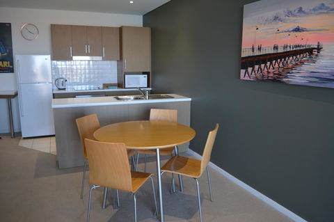 Wallaroo Marina Luxury Apartment - Australia Accommodation 19