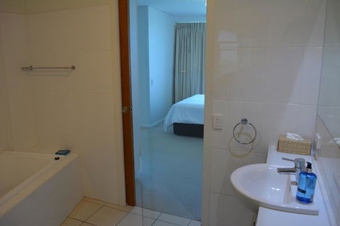 Wallaroo Marina Luxury Apartment - Australia Accommodation 20