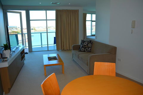 Wallaroo Marina Luxury Apartment - Australia Accommodation 5