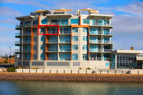 Wallaroo Marina Luxury Apartment - Australia Accommodation 0