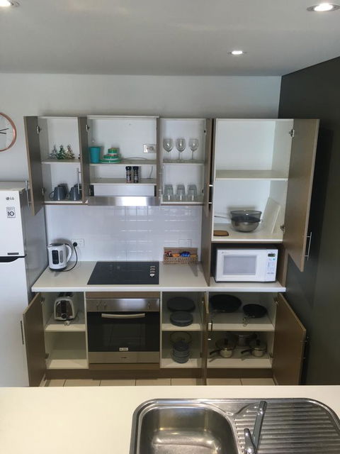 Wallaroo Marina Luxury Apartment - Australia Accommodation 8