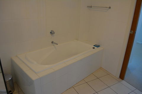 Wallaroo Marina Luxury Apartment - Australia Accommodation 24