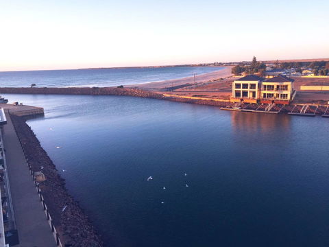 Wallaroo Marina Luxury Apartment - Australia Accommodation 25