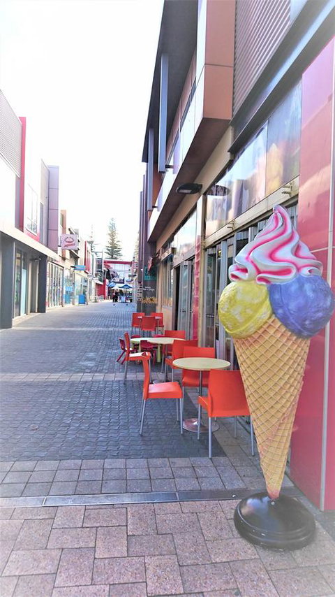 Hi 5 Glenelg Studio Apartment - Australia Accommodation 28