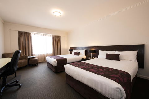 Hotel Grand Chancellor Adelaide - Australia Accommodation 2