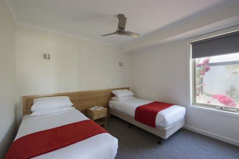 The Retreat West Beach Parks - Australia Accommodation 18