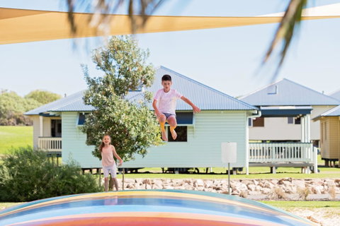 The Retreat West Beach Parks - Australia Accommodation 5
