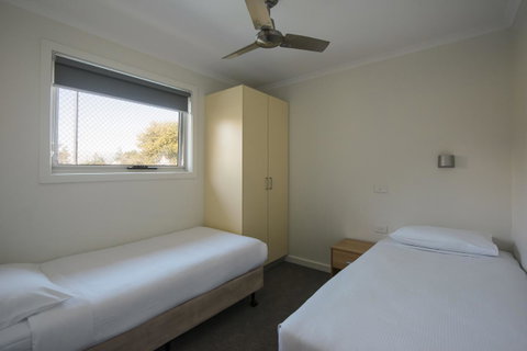 The Retreat West Beach Parks - Australia Accommodation 19