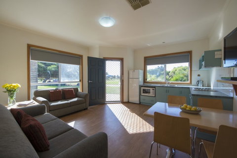 The Retreat West Beach Parks - Australia Accommodation 23