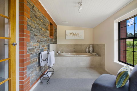 Stonewell Cottages And Vineyards - Australia Accommodation 14