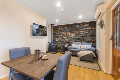 Stonewell Cottages And Vineyards - Australia Accommodation 32