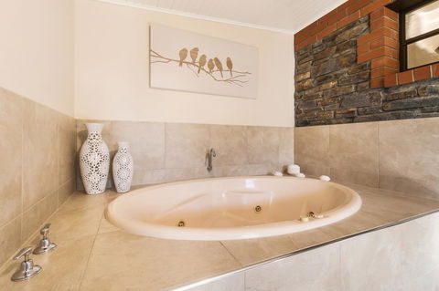 Stonewell Cottages And Vineyards - Australia Accommodation 35