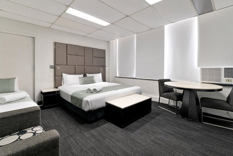 Cosmo On Bank - Australia Accommodation 2