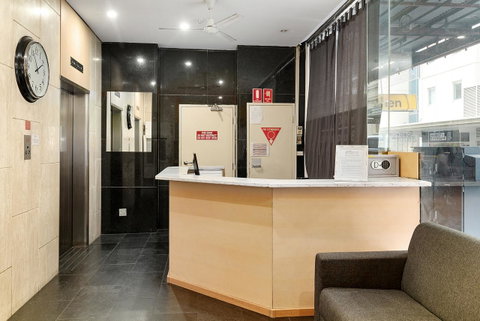 Cosmo On Bank - Australia Accommodation 14