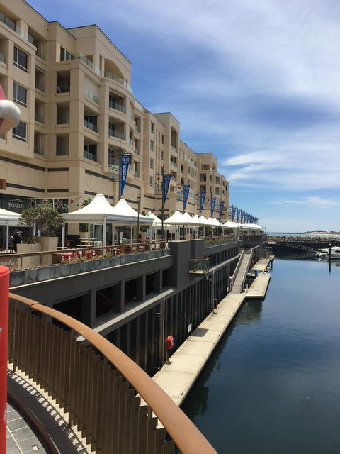 Glenelg Beach Studio - Australia Accommodation 3