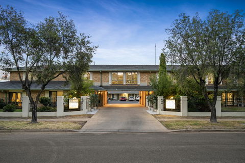 Garden City Motor Inn - Australia Accommodation 0