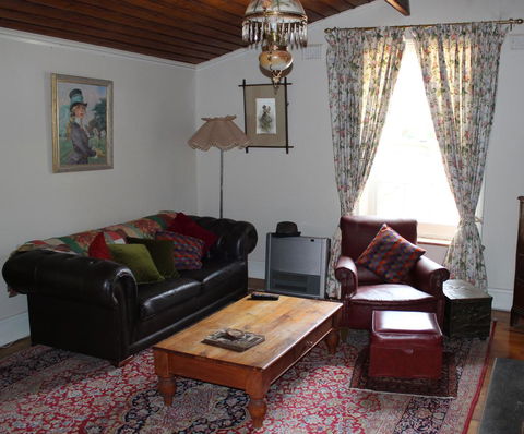 Hillside Cottage - Australia Accommodation 1