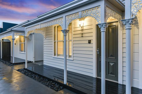 Aloha Central Luxury Apartments - Australia Accommodation 20