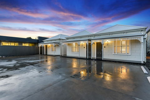 Aloha Central Luxury Apartments - Australia Accommodation 5