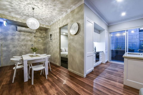 Aloha Central Luxury Apartments - Australia Accommodation 15
