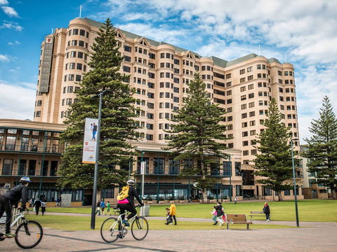 Stamford Grand Adelaide - Australia Accommodation 27