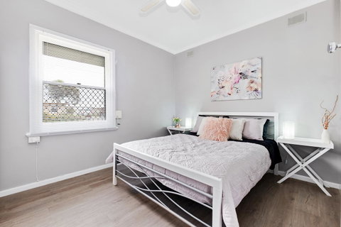 Cute And Cosy - Events, Workers, Getaways - Australia Accommodation 3