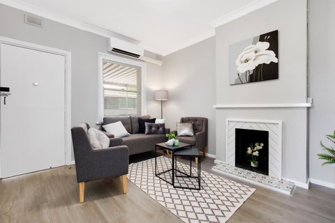 Cute And Cosy - Events, Workers, Getaways - Australia Accommodation 6