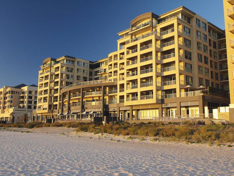 Oaks Glenelg Plaza Pier Suites - Australia Accommodation 1