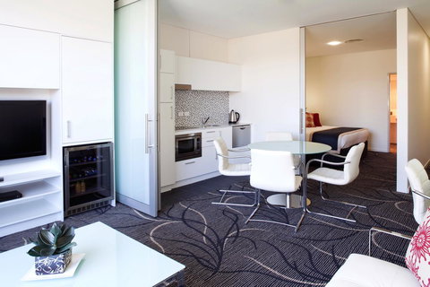 Adelaide Rockford - Australia Accommodation 23