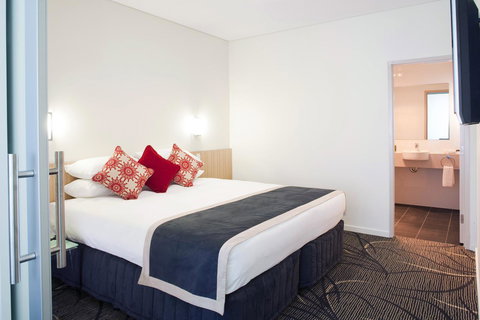Adelaide Rockford - Australia Accommodation 8