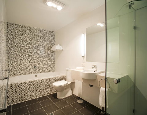 Adelaide Rockford - Australia Accommodation 17