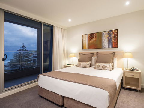 Oaks Glenelg Liberty Suites - Australia Accommodation 12