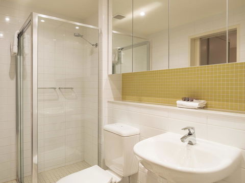 Oaks Glenelg Liberty Suites - Australia Accommodation 23