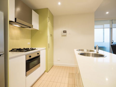 Oaks Glenelg Liberty Suites - Australia Accommodation 19
