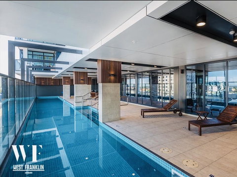 Resort Style Luxury City Apartment + Free Car Parking - Australia Accommodation 1