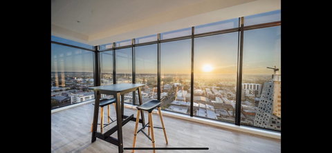 Resort Style Luxury City Apartment + Free Car Parking - Australia Accommodation 25