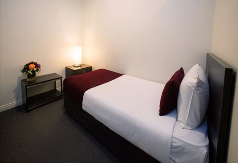 Franklin Apartments - Australia Accommodation 14