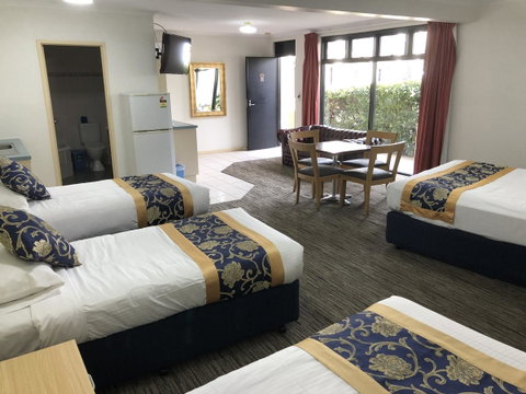 Jacksons Motor Inn - Australia Accommodation 44