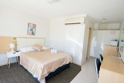Jacksons Motor Inn - Australia Accommodation 20